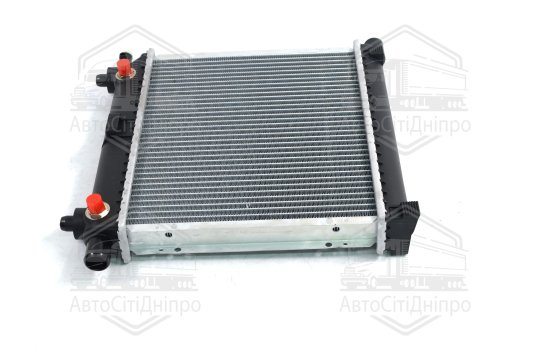 Радіатор охолодження MERCEDES C-CLASS W201 (82-) 190E (вир-во Nissens)