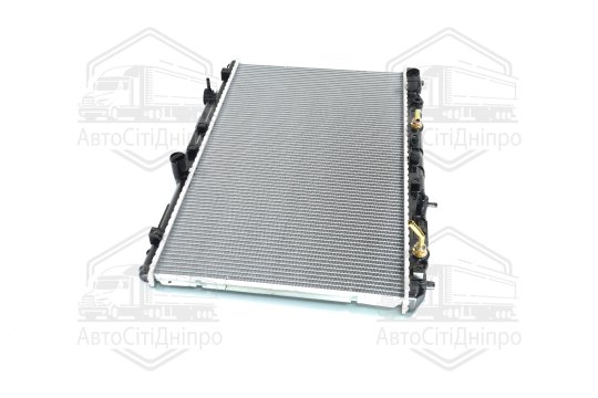 Радіатор охолодження TOYOTA CAMRY (XV1) (91-) 2.2 i 16V (вир-во Nissens)