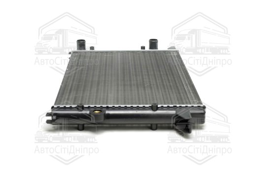 Радіатор охолодження VOLKSWAGEN PASSAT B4 (93-) AT (вир-во Nissens)
