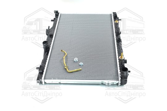 Радіатор охолодження KIA CERATO (LD) (04-) 1.6/2.0 AT (вир-во Nissens)