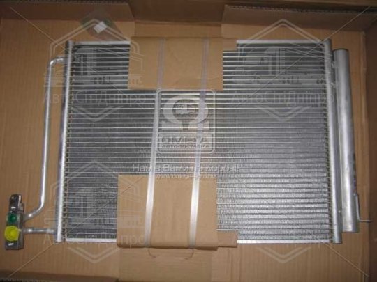 Радіатор кондиціонера BMW X5 E53 (00-) (вир-во Nissens)
