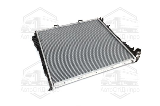 Радіатор охолодження двигуна BMW X5 3.0D 00- (вир-во NRF)