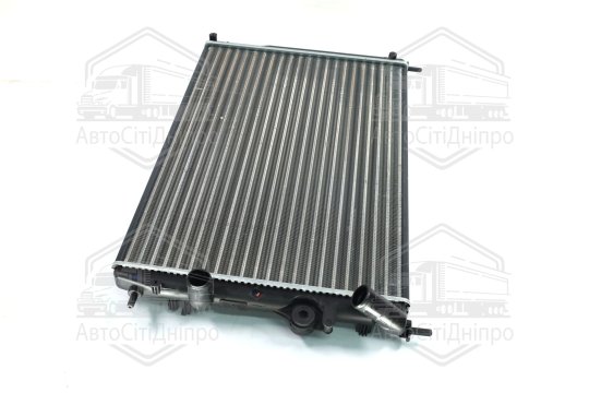 Радіатор охолодження двигуна RENAULT Megane 95- (вир-во NRF)