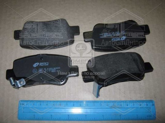 Колодка гальм. диск. TOYOTA AVENSIS/AVENSIS SW 1.6,1.8,2.0,2.0D-4D,2.2D-4D 09- задн. (вир-во REMSA)