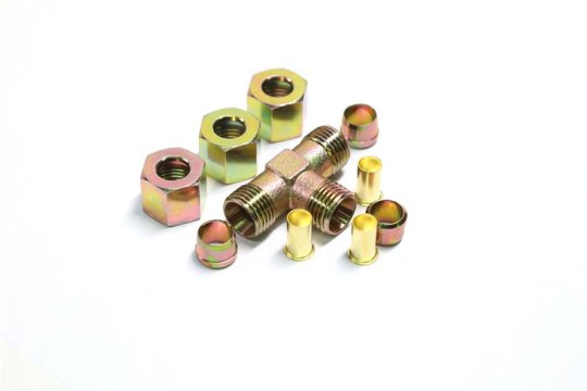 З'єднувач пневматичний D10-10-10 з затискною гайкою Т-подібний М16х1.5 сталь (RIDER)