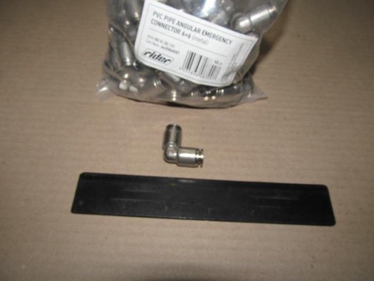 З'єднувач пневматичний D6-6 цанговий L-подібний сталь (RIDER)