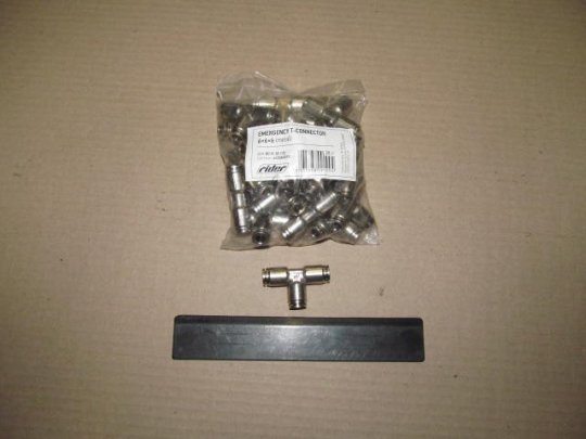 З'єднувач пневматичний D6-6-6 цанговий Т-подібний сталь (RIDER)