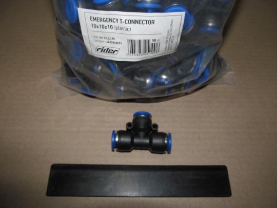 З'єднувач пневматичний D10-10-10 цанговий Т-подібний пластик (RIDER)