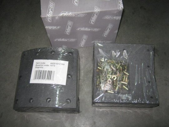 Накладка гальмівна (комплект на вісь) 410x175 1-й рем. VOLVO F10,12,16,FH12,16 (RIDER)