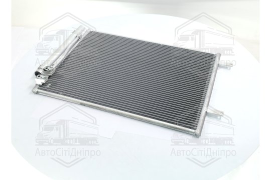 Конденсор кондиціонера PASSAT7 16/20/19TDi/20TDi (Van Wezel)