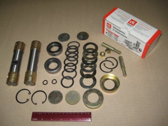 Шкворень у комплекті ЗІЛ 5301 Р0 (D=30) (повний на а/м) <ДК>