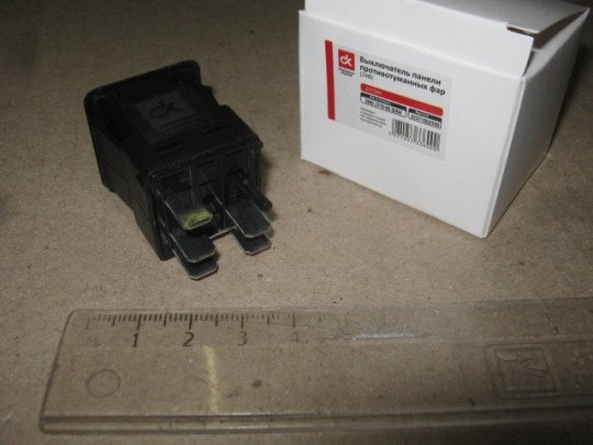 Вимикач панелі Богдан протитуманних фар 24В <ДК>