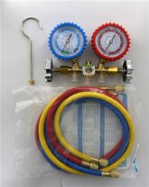 Манометричний колектор 2-вентильний для заправки кондиціонерів <AXXIS>