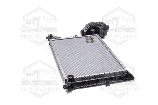 Радіатор охолодження двигуна MERCEDES Sprinter (вир-во NRF)