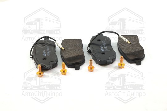 Колодка гальм. диск. CITROEN C8, PEUGEOT 807 передн. (вир-во REMSA)