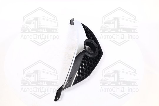 Решітка радіатора MAZDA 3 SDN 04- (TEMPEST)