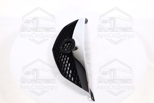Решітка радіатора MAZDA 6 02-08 (TEMPEST)